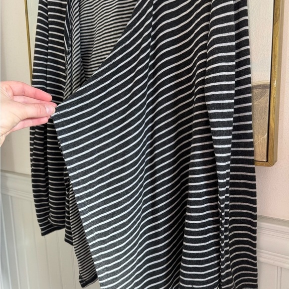 CABLE & GAUGE Striped Hooded Open Cardigan Thumb Holes Gray Size Small - Picture 2 of 8